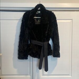 Sleek Black Teddy Jacket with Plush Texture and Belted Wrap